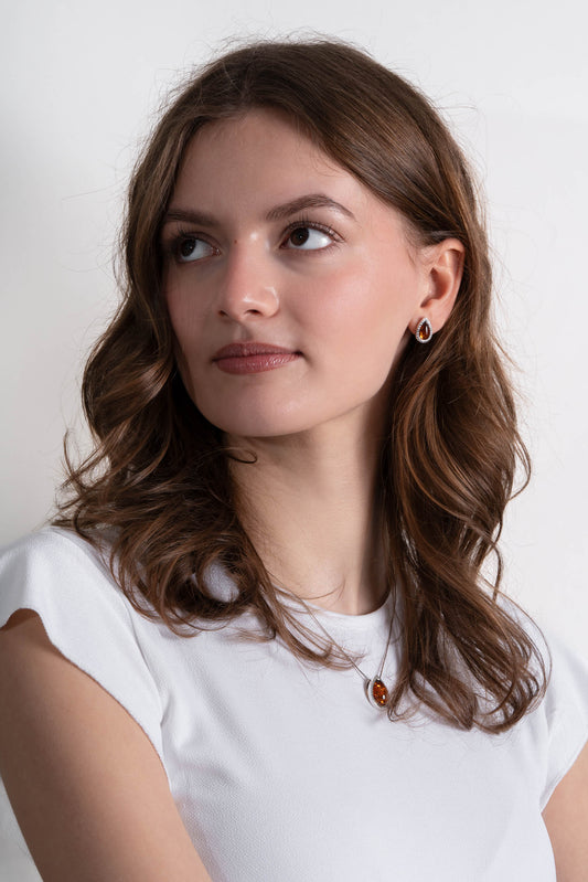 Srebrne kolczyki z bursztynem