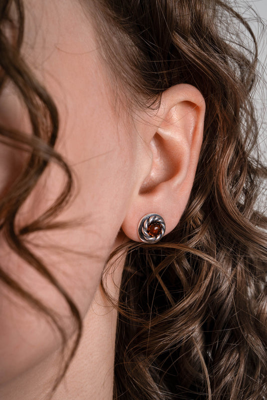 Srebrne kolczyki z bursztynem