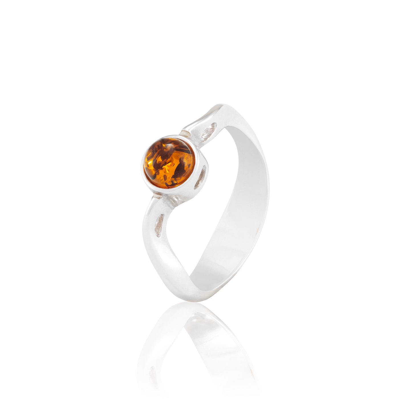 Pierścionek srebrny z małym, okrągłym bursztynem - Fenix Jewellery